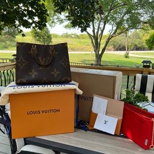 AUTHENTIC Louis Vuitton On The Go MM M45321